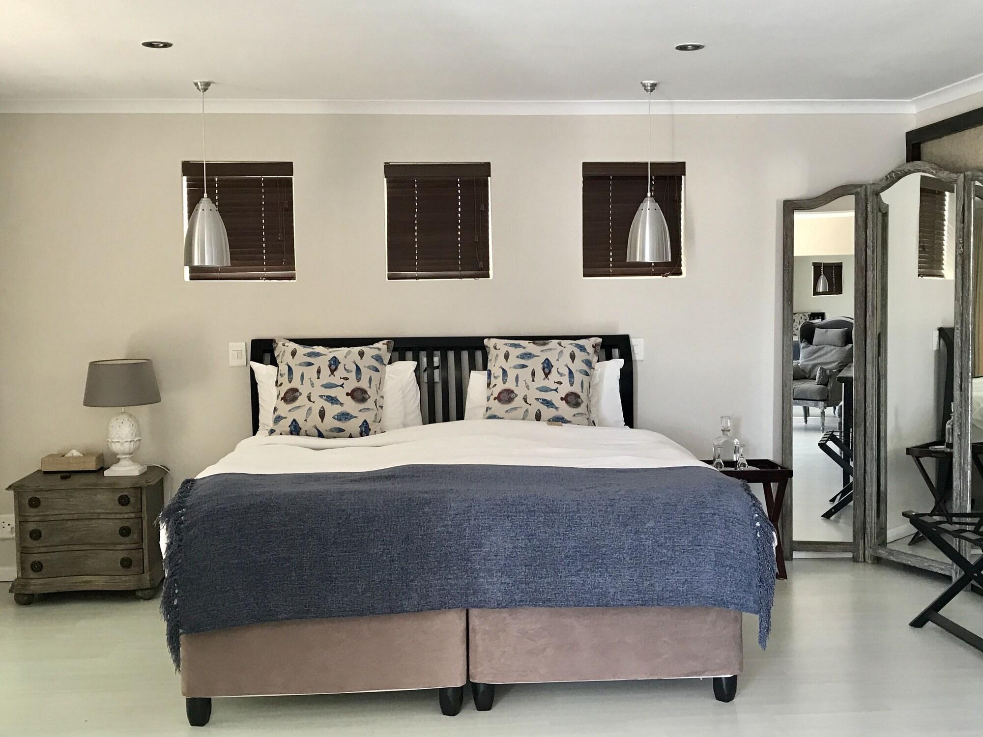 Manor On The Bay Guest house 4*